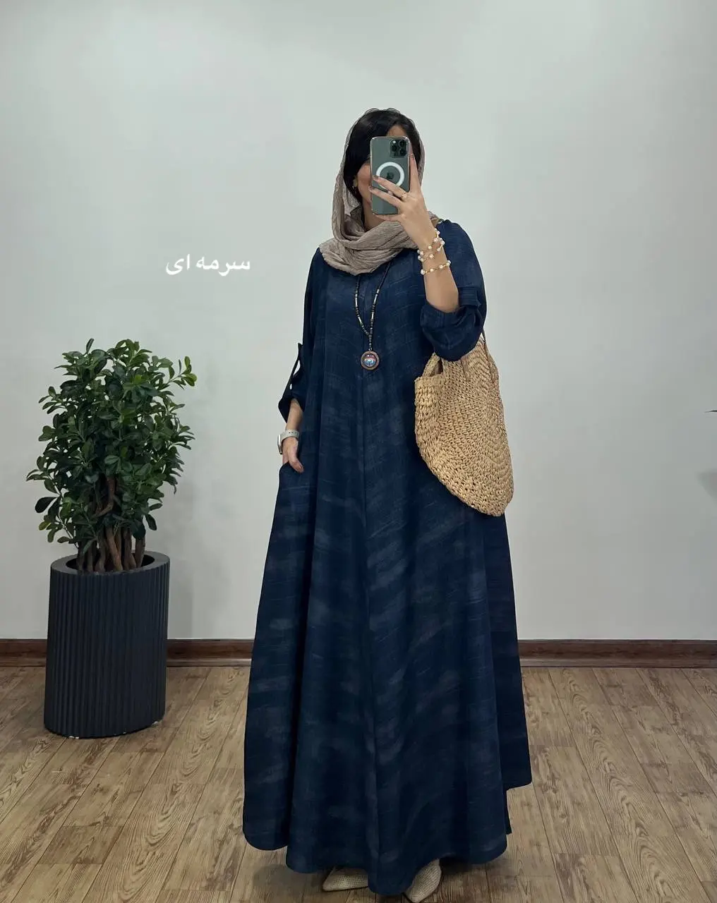 پیراهن مانتویی بلند سوپر کلوش فریال (پیش فروش)